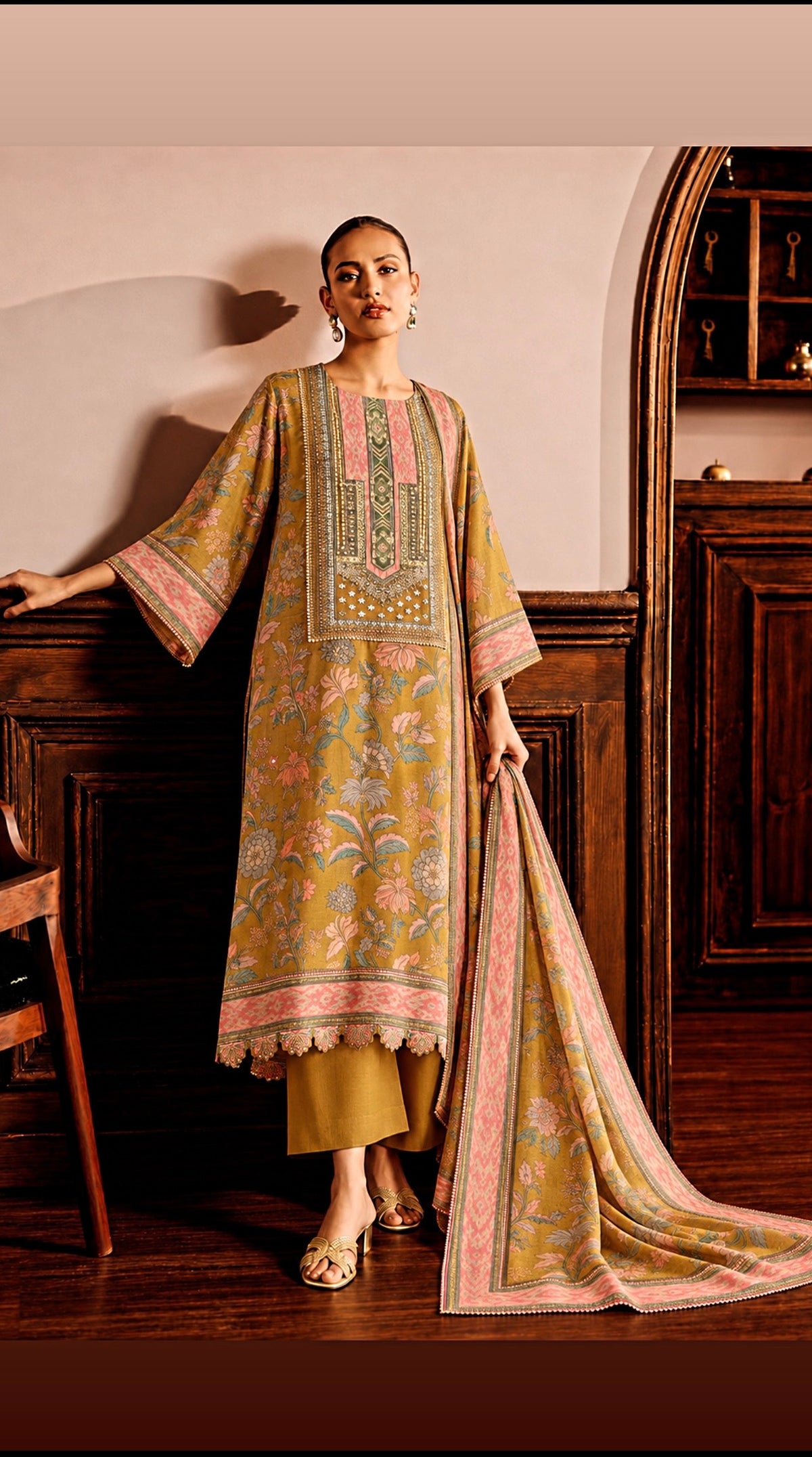 ROSHNI | MUSLIN SHIMMER